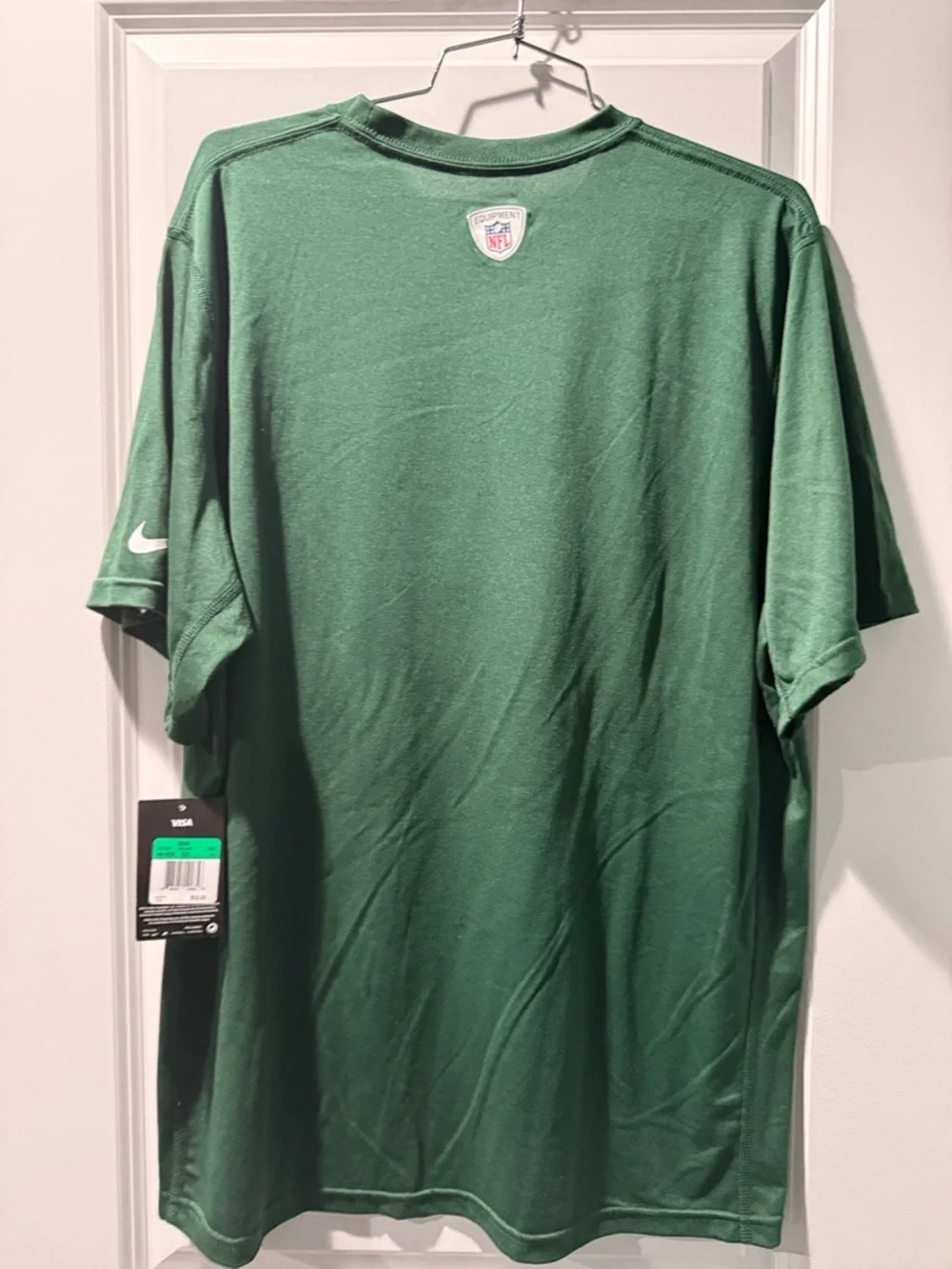 Nike dri-fit mens shirt. Size Xl. NWT.